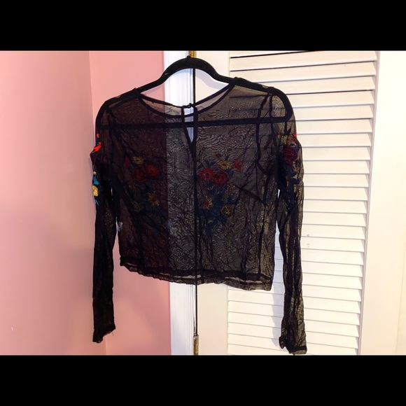 Sheer crop top - Picture 2 of 3